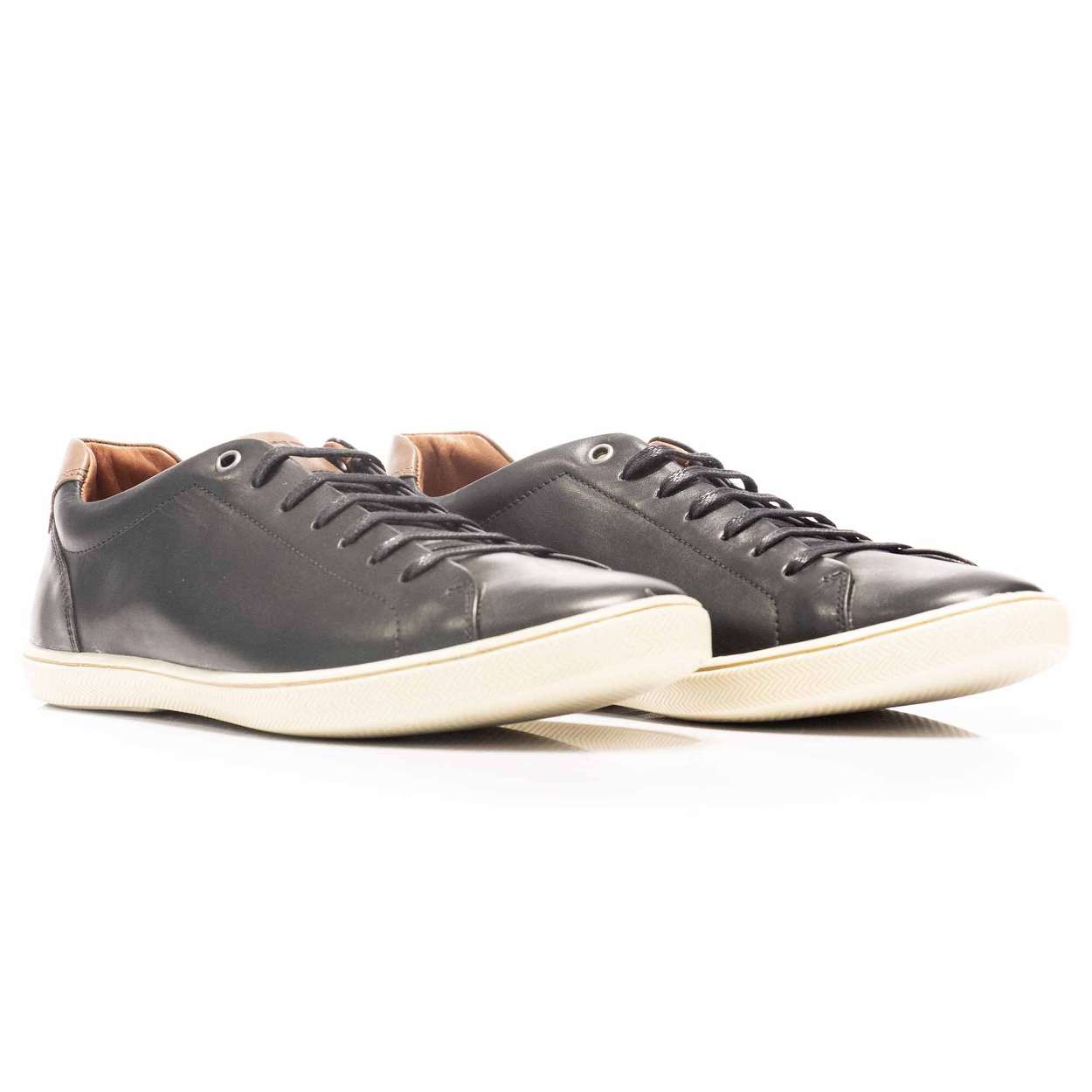 Sapatenis Soft Slim Couro